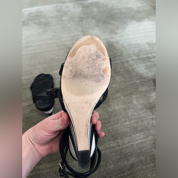 Ann Taylor Strappy Wedge Stripe Heels 7.5 - Picture 5 of 6